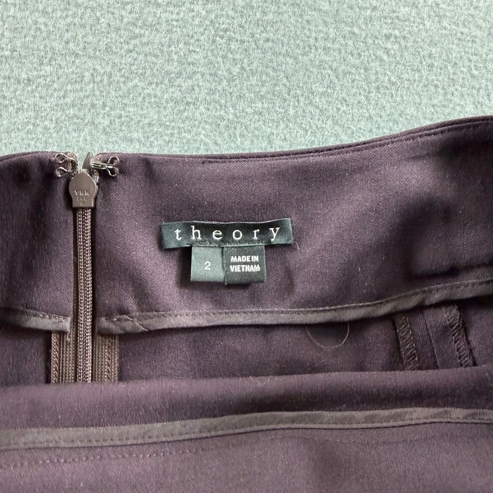 Theory Pencil Skirt Women 2 Purple Wool Blend Zip Back Back Vent 28